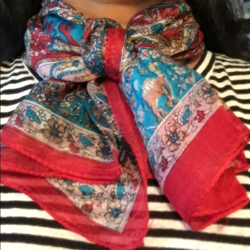 🌺 Handprinted silk scarf 🌺